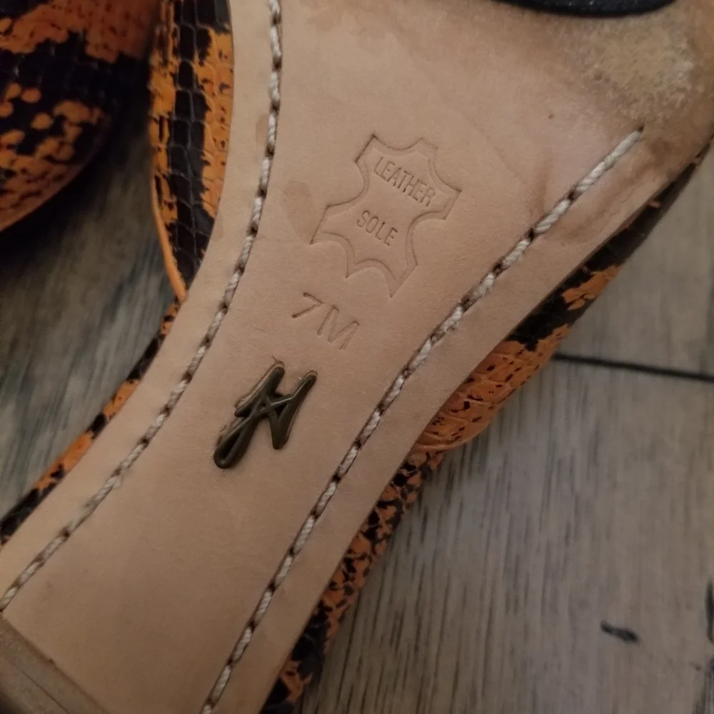 J Vincent Snake Skin Mules Size 6.5 - Picture 8 of 12